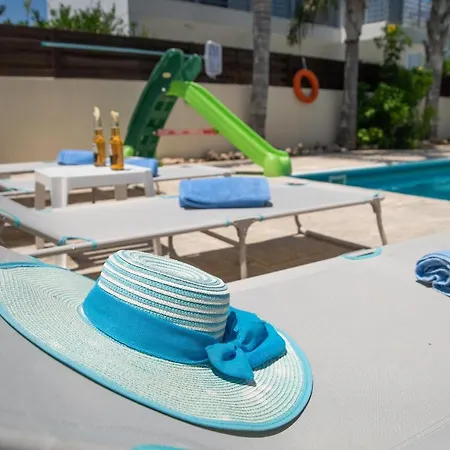 Sunnyvillas: 3br Family ☆pool☆walk To Beach - Palm